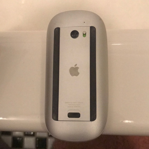 Apple Mouse - Picture 3 of 3